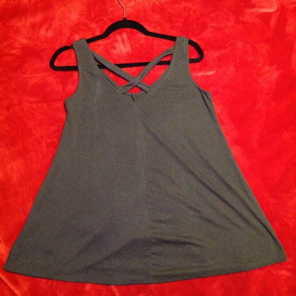 Top - Picture 2 of 2